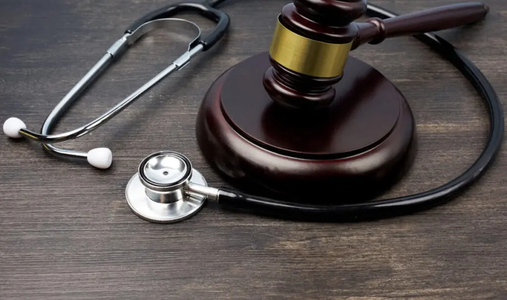 Who Pays Your Medical Bills in a Personal Injury Lawsuit?